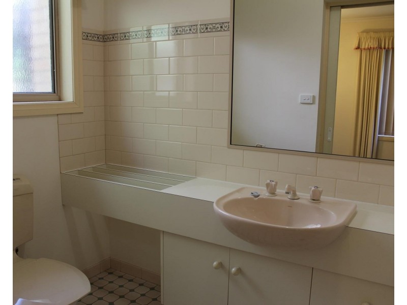 44 Grandview Terrace, East Albury NSW 2640