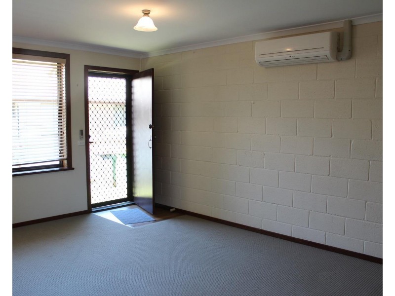 4/618 Hague Street, Lavington NSW 2641