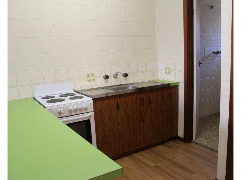 4/618 Hague Street, Lavington NSW 2641