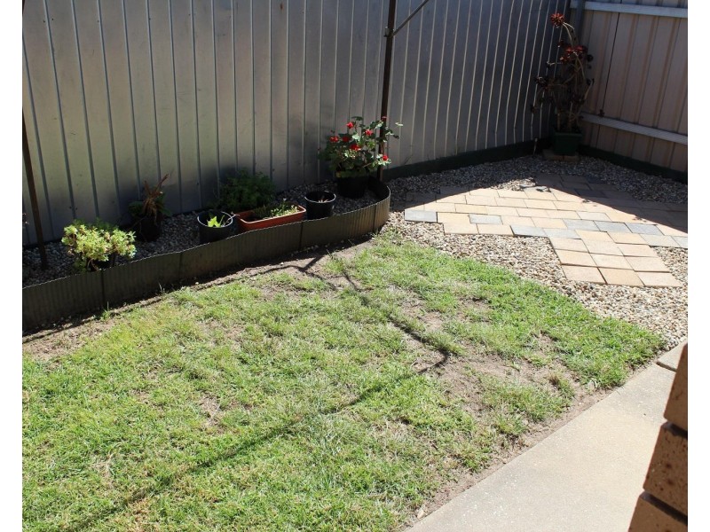 4/618 Hague Street, Lavington NSW 2641