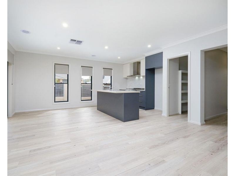 58 Lawson Circuit, Lavington NSW 2641