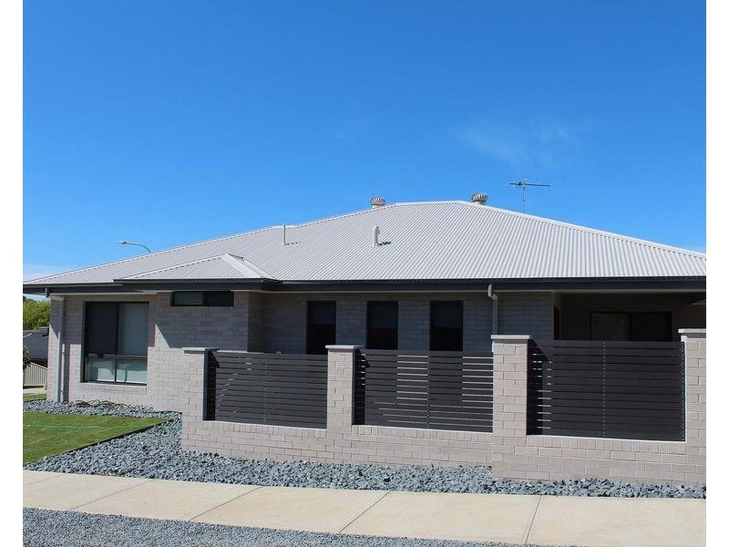 58 Lawson Circuit, Lavington NSW 2641