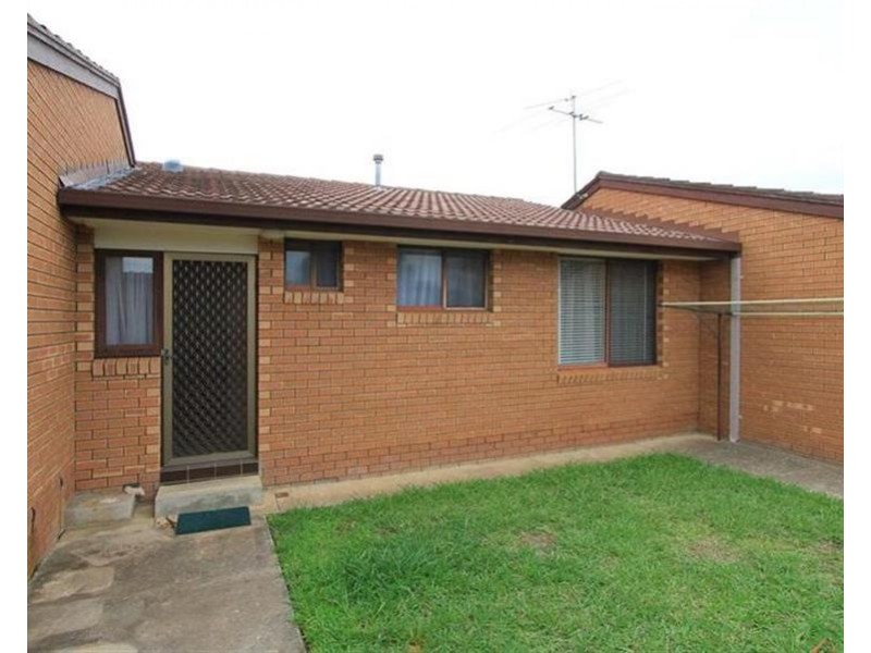17/607 Prune Street, Lavington NSW 2641