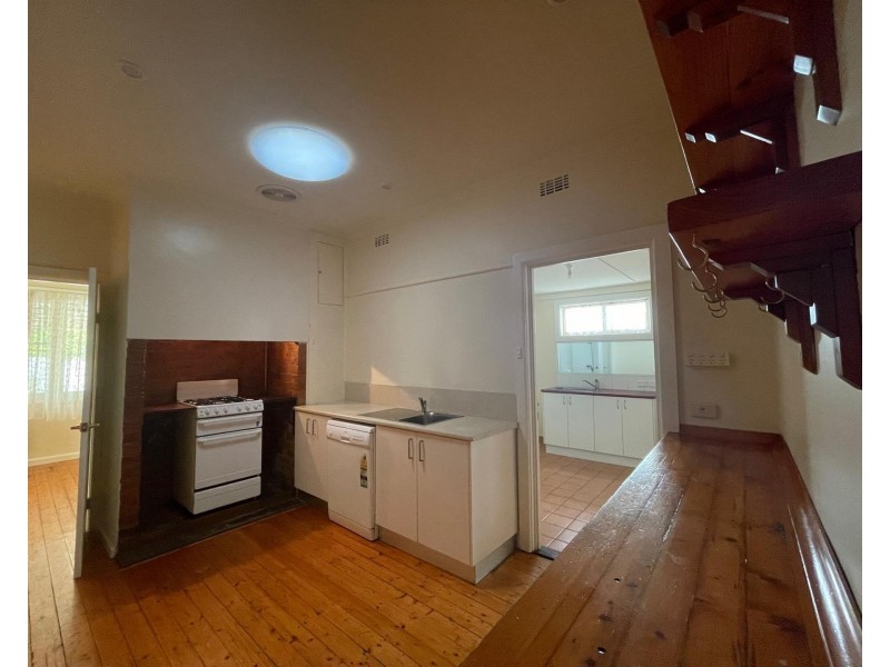 303 FALLON Street, North Albury NSW 2640