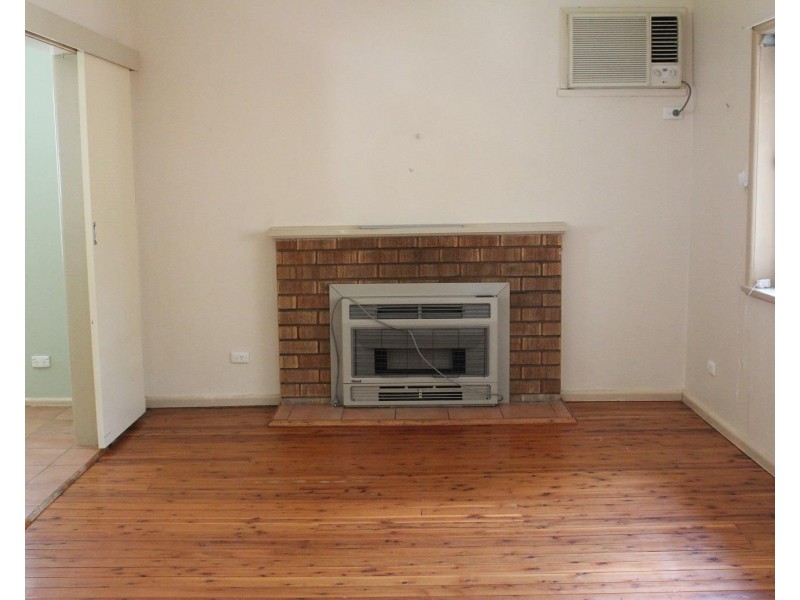 990 CALIMO Street, North Albury NSW 2640