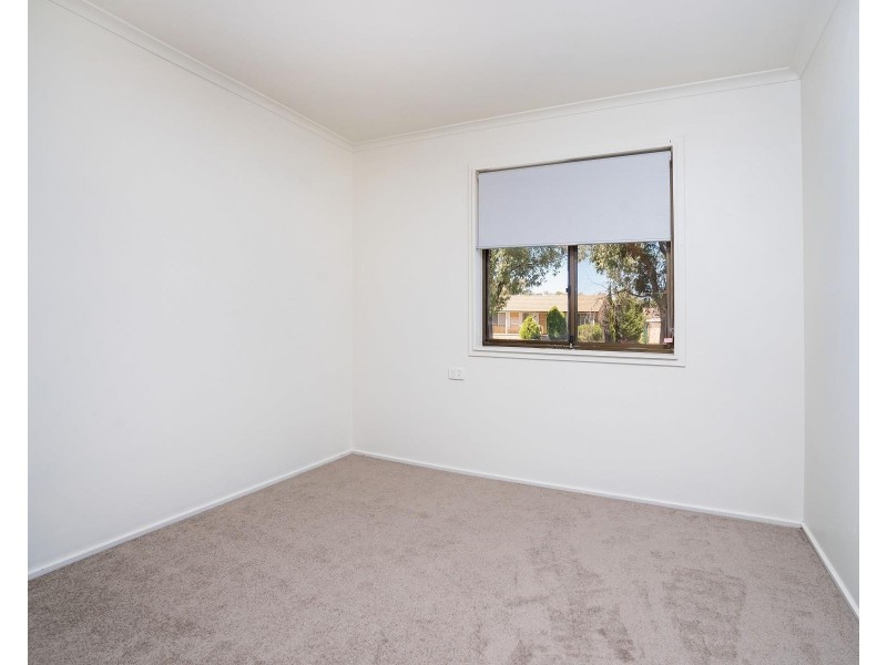 21 MCMASTER Avenue, Lavington NSW 2641