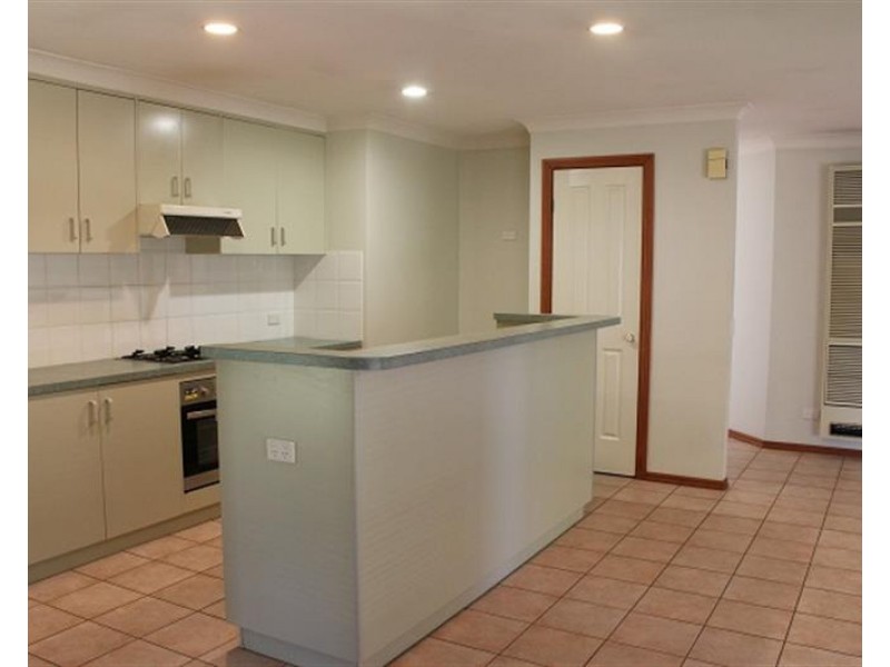 21 Palm Drive, East Albury NSW 2640