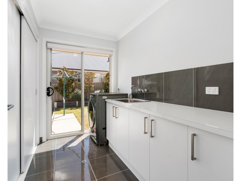 119 Ava Avenue, Thurgoona NSW 2640