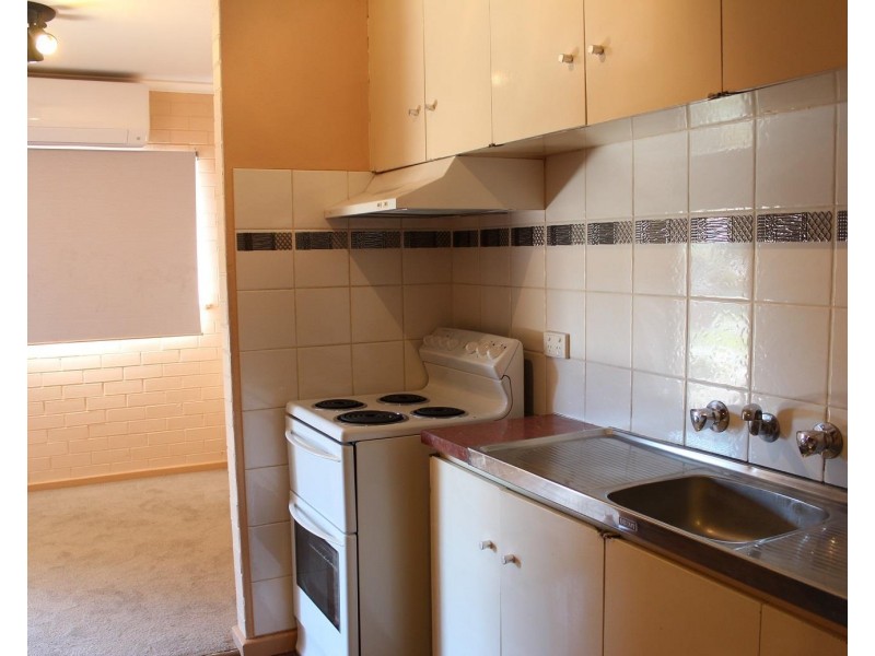 9/429 MCDONALD Road, Lavington NSW 2641