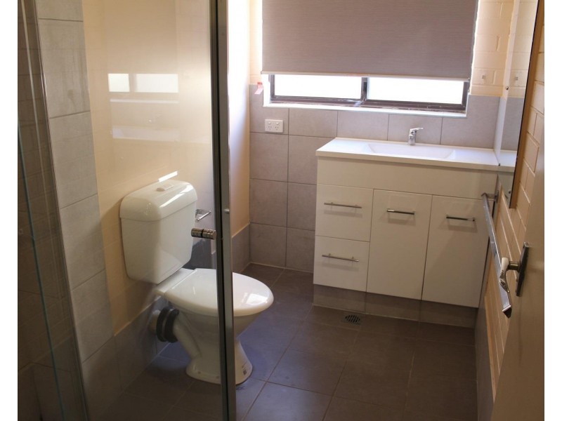 9/429 MCDONALD Road, Lavington NSW 2641