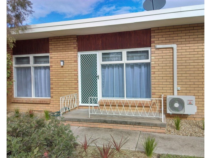 2/11 Mulqueeney Street, Wodonga VIC 3690