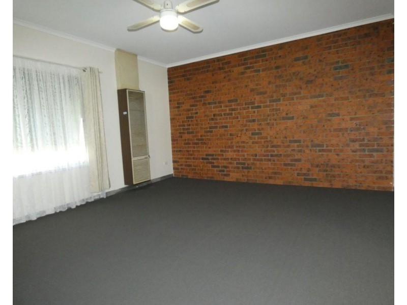 1/394 URANA Road, Lavington NSW 2641