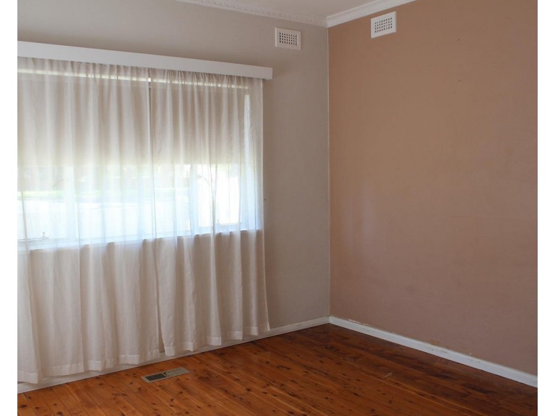 415 OLIVE Street, South Albury NSW 2640