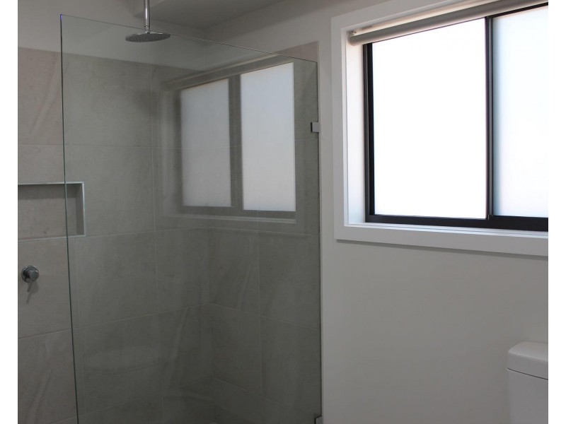 9 CLEARWATER Place, Thurgoona NSW 2640