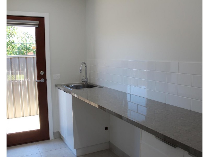 9 CLEARWATER Place, Thurgoona NSW 2640