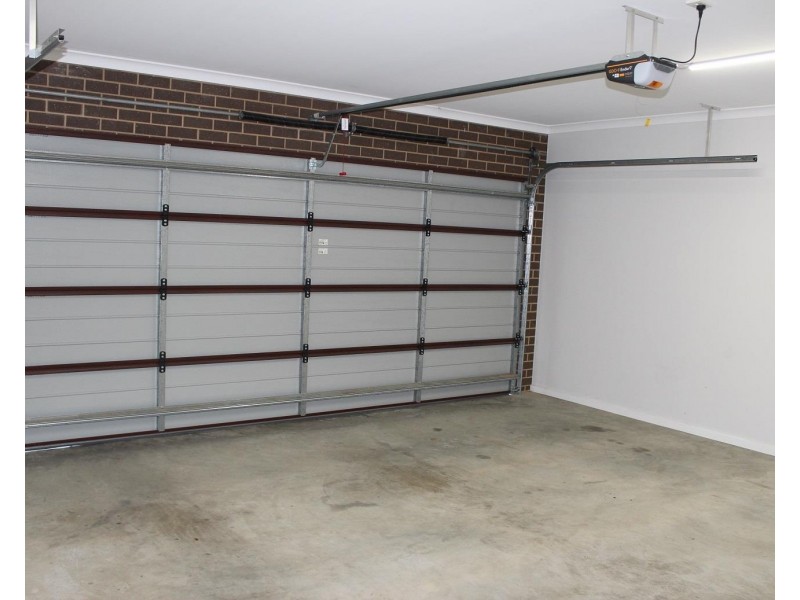 9 CLEARWATER Place, Thurgoona NSW 2640