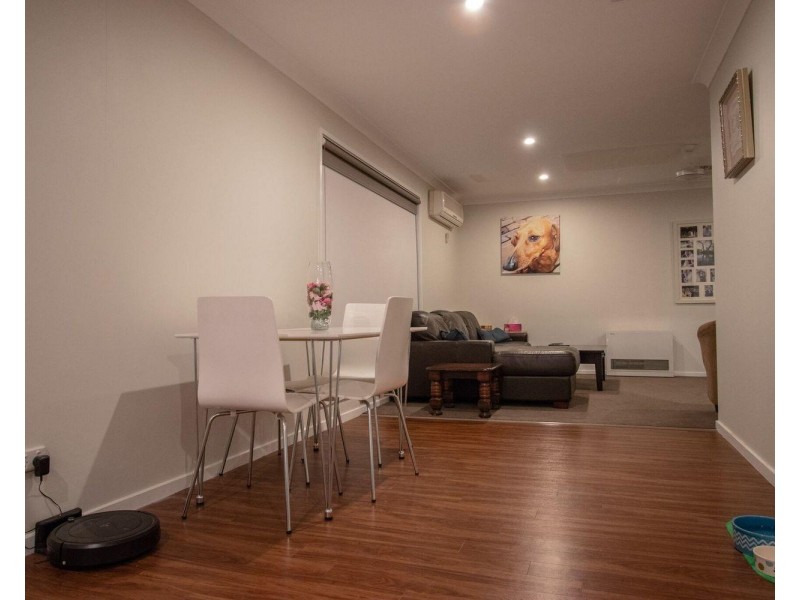 4 GRAETZ Court, Lavington NSW 2641