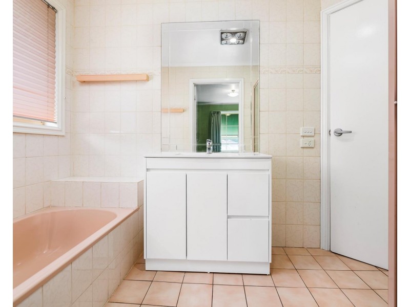 1/25 Harvey Court, Glenroy NSW 2640