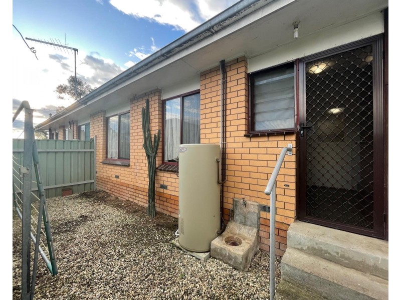 2/610 Prune Street, Lavington NSW 2641