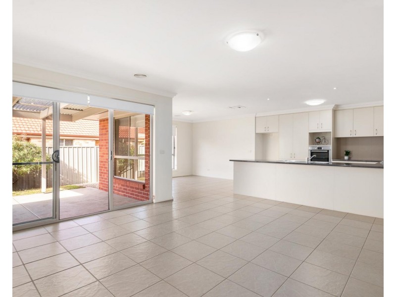 6 Firetail Street, Thurgoona NSW 2640