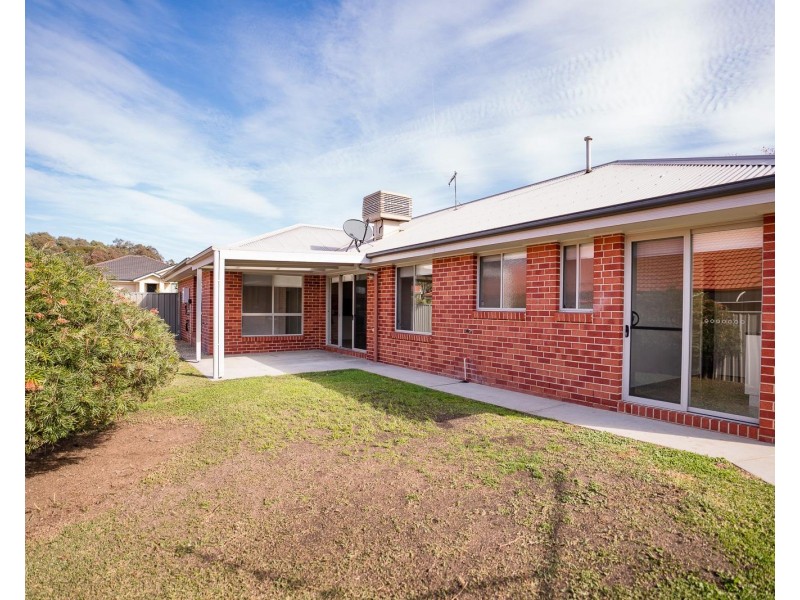 6 Firetail Street, Thurgoona NSW 2640
