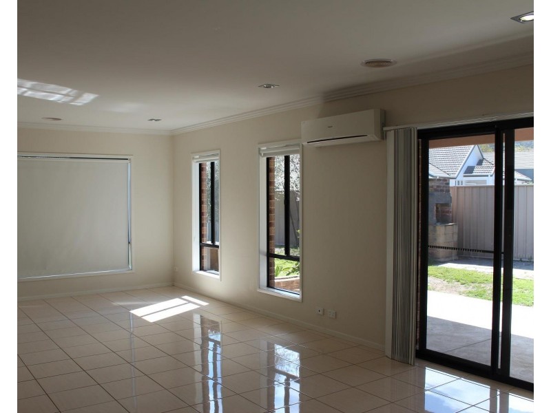 25 Kurrajong Crescent, West Albury NSW 2640