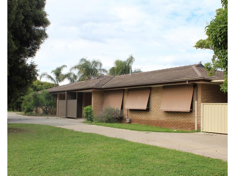 486 KOTTHOFF Street, Lavington NSW 2641