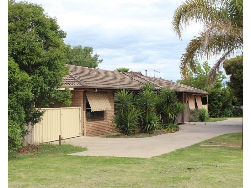 486 KOTTHOFF Street, Lavington NSW 2641