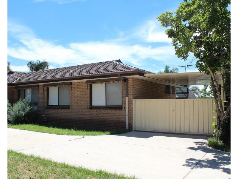 486 KOTTHOFF Street, Lavington NSW 2641