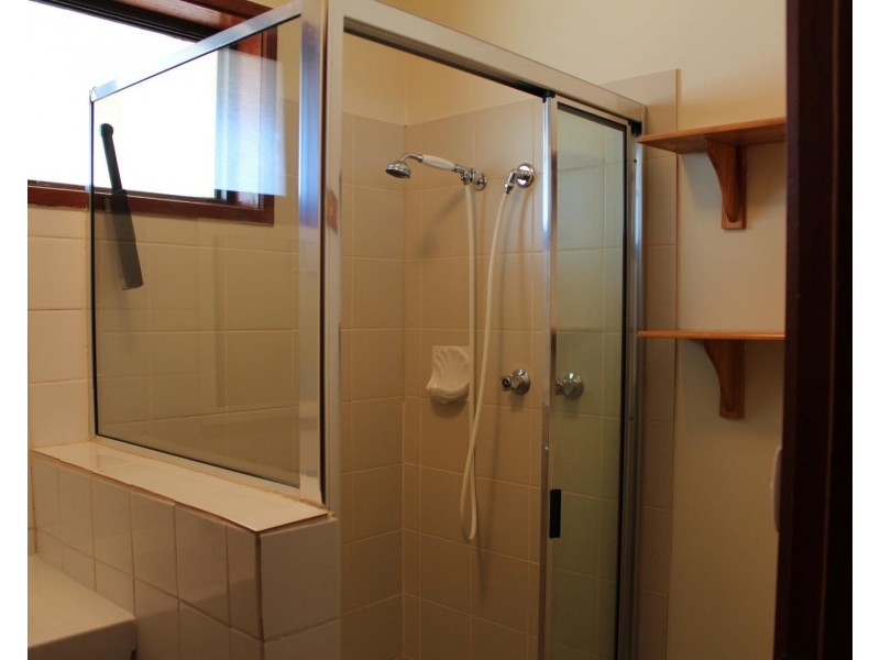 486 KOTTHOFF Street, Lavington NSW 2641