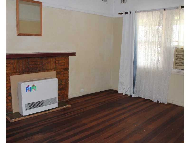 396 Griffith Road, Lavington NSW 2641