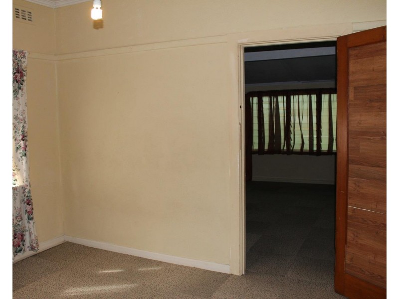 396 Griffith Road, Lavington NSW 2641