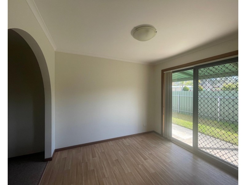 1/877 Watson Street, Glenroy NSW 2640