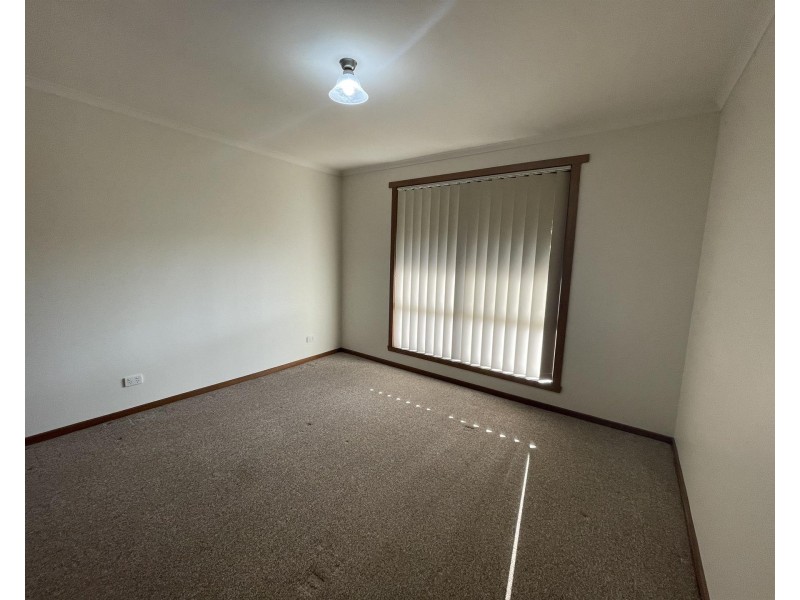 1/877 Watson Street, Glenroy NSW 2640