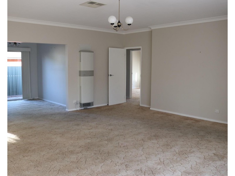 1/542 MARGARET Place, Lavington NSW 2641