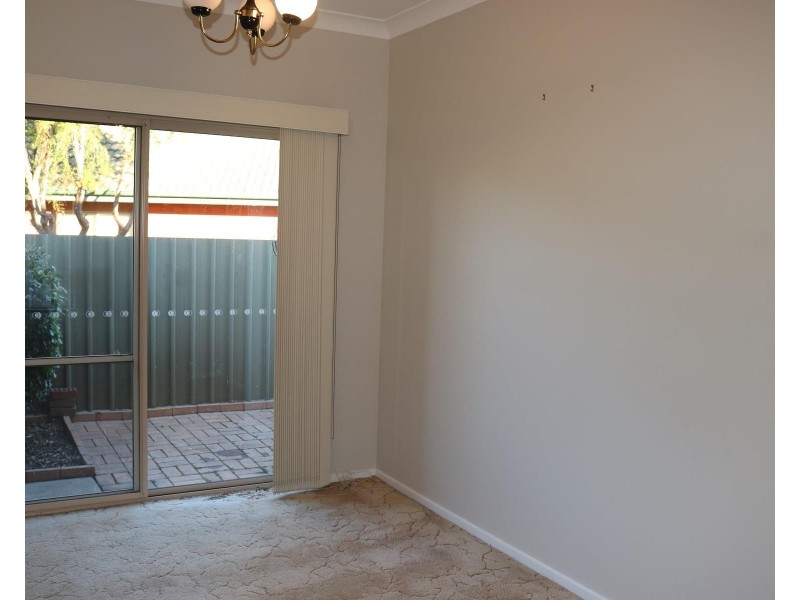 1/542 MARGARET Place, Lavington NSW 2641