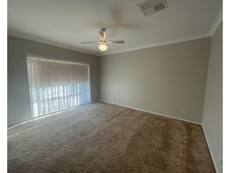 1/542 MARGARET Place, Lavington NSW 2641