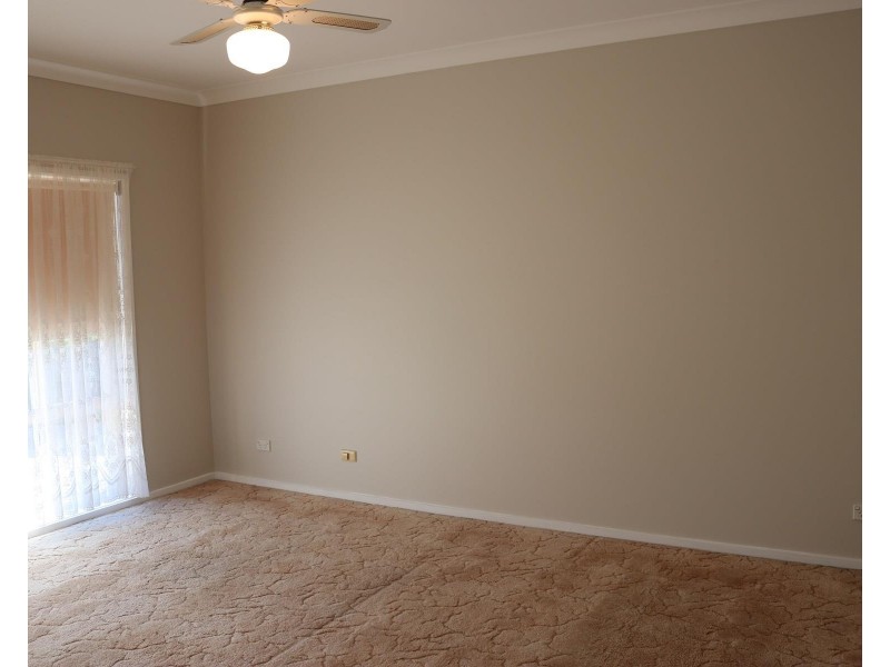 1/542 MARGARET Place, Lavington NSW 2641