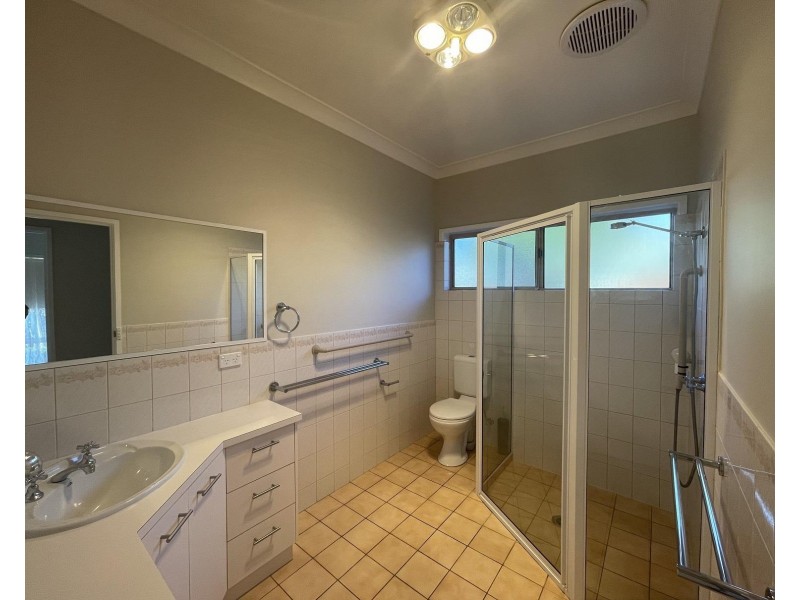 1/542 MARGARET Place, Lavington NSW 2641