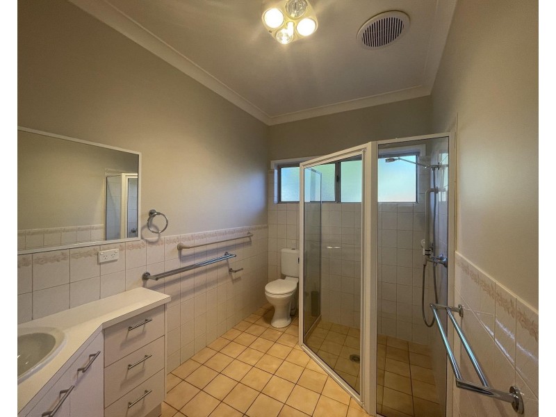 1/542 MARGARET Place, Lavington NSW 2641