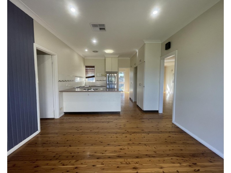 907 Pemberton Street, West Albury NSW 2640