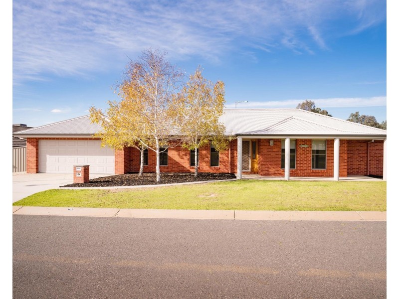 6 Firetail Street, Thurgoona NSW 2640