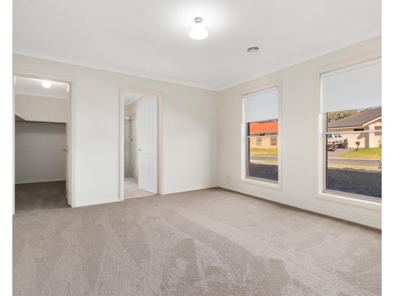 6 Firetail Street, Thurgoona NSW 2640