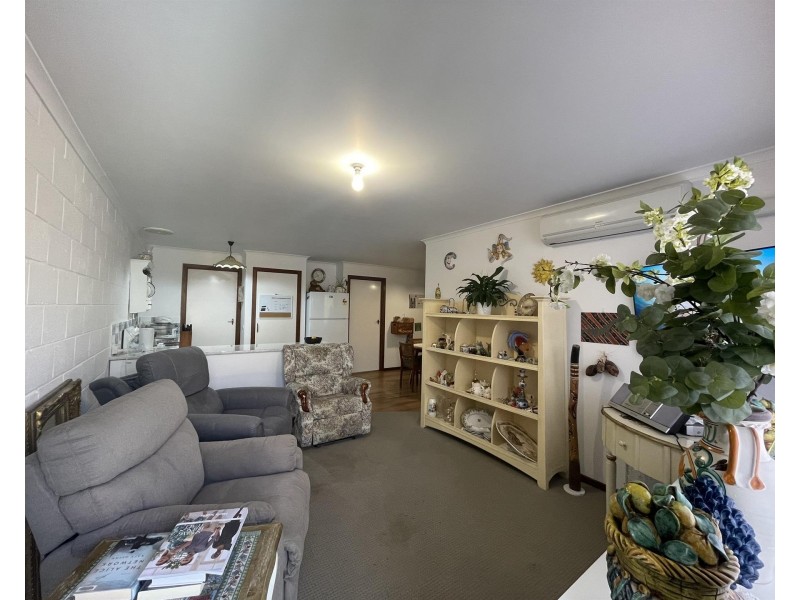 4/618 HAGUE Street, Lavington NSW 2641