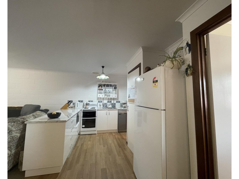 4/618 HAGUE Street, Lavington NSW 2641