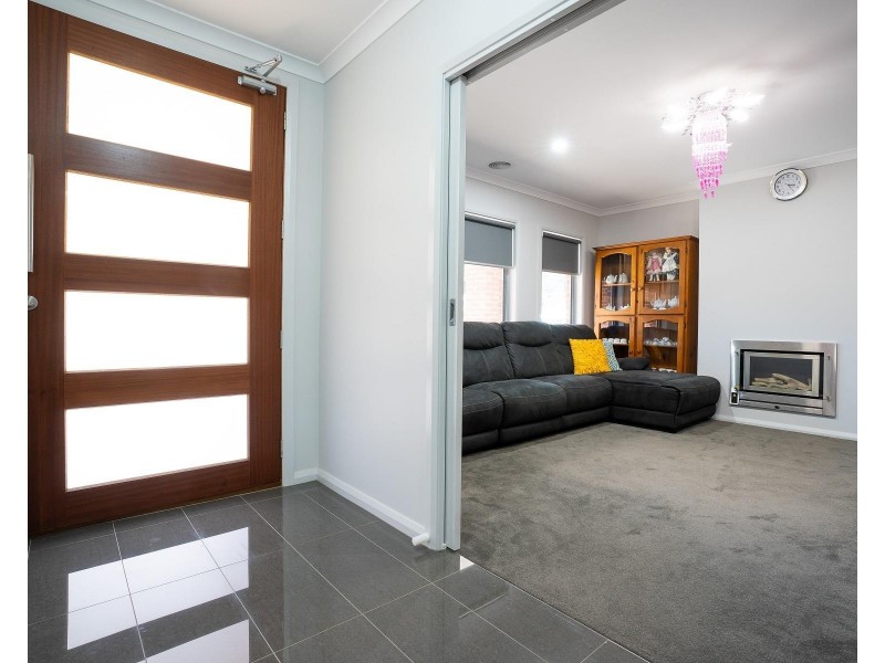 10 NEVADA Street, Springdale Heights NSW 2641