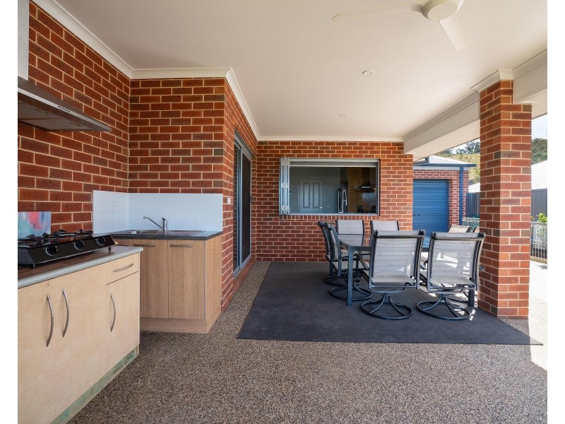 10 NEVADA Street, Springdale Heights NSW 2641
