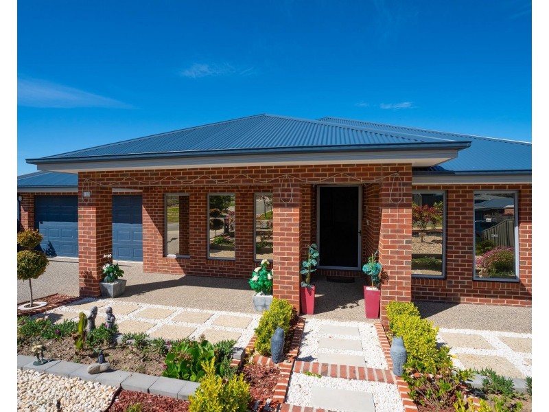 10 NEVADA Street, Springdale Heights NSW 2641