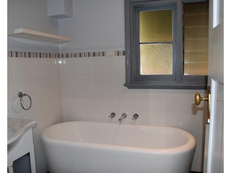 313 Downside Street, East Albury NSW 2640