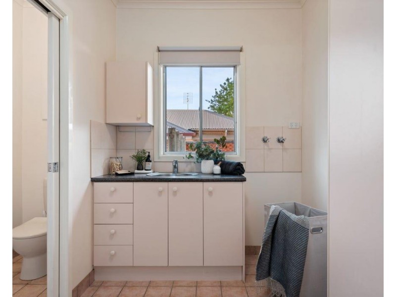 719 East Street, East Albury NSW 2640